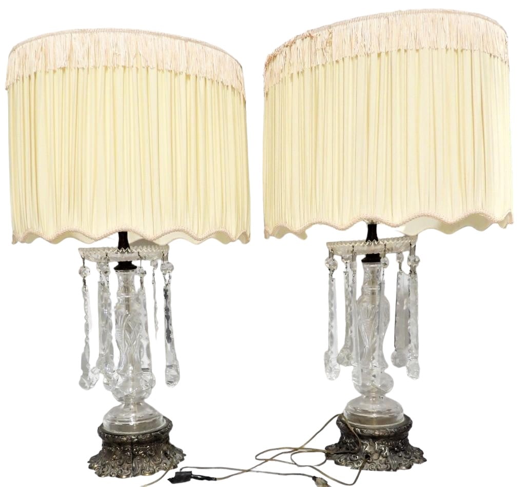 Pair of table lamps from bohemian crystal and glass French style (1 of 12)