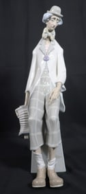 LARGE LLADRO "CLOWN WITH CONCERTINA" PORCELAIN FIGURINE