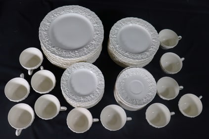 60 Pieces of Vintage Wedgwood Etruria Barlaston England Queens