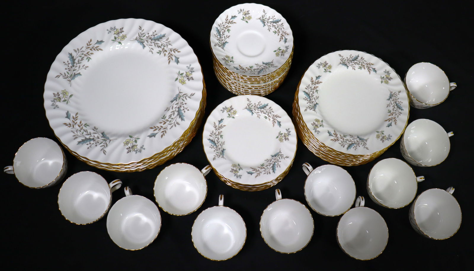 Vintage Seaforth by MINTON bone China tableware set. Made in England. 60 Pieces: Vintage Seaforth by MINTON bone China tableware set.Made in England. DIMENSIONS Dinner Plate X 12: Diameter: 10.65 inch / 27,1 cm DIMENSIONS Salad Plate X 12 Diameter: 7.90 inch / 20 c