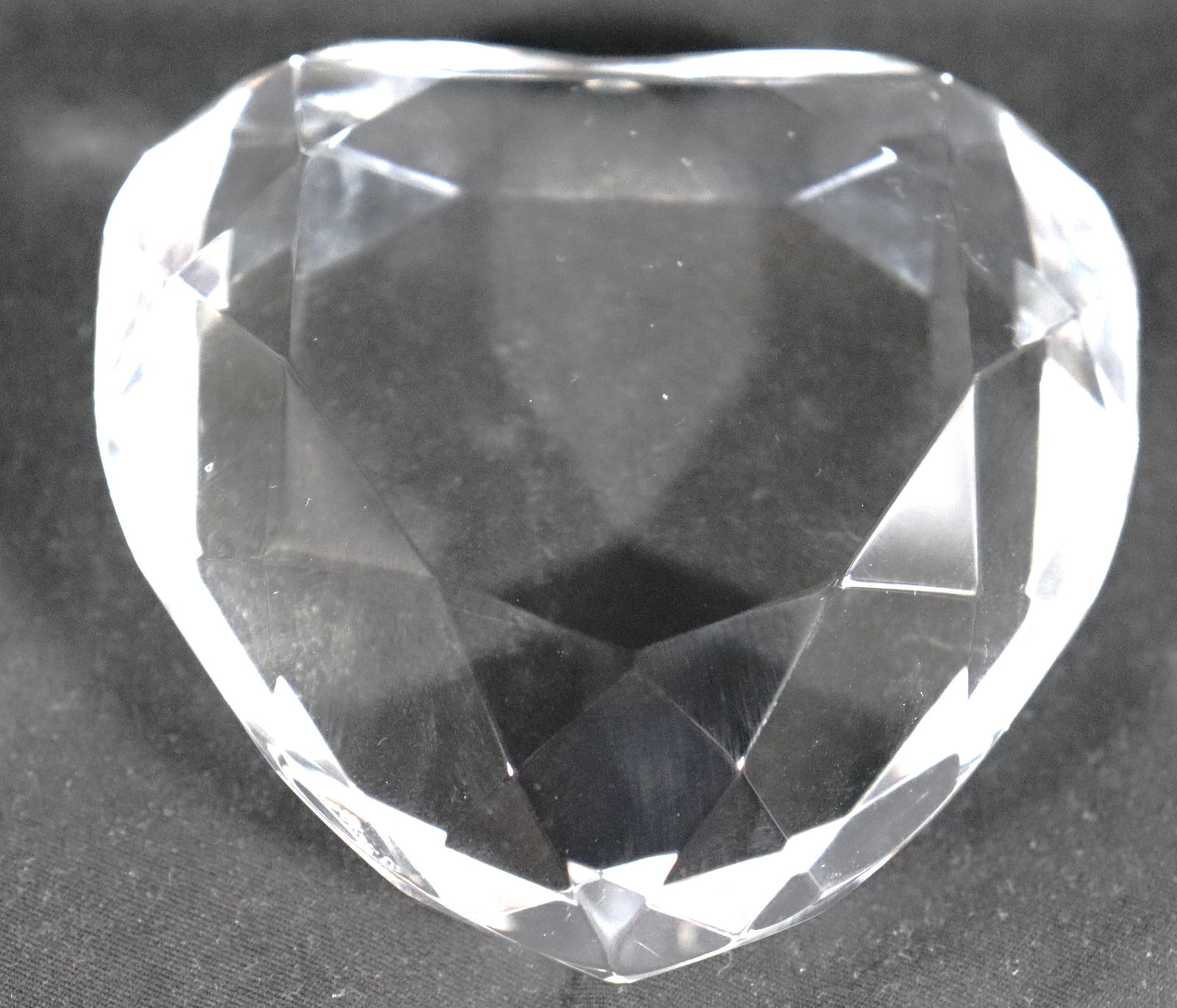 Vintage Rosenthal Clear Crystal Heart Glass Paperweight Faceted Signed Marked: Vintage Rosenthal Clear Crystal Heart Glass Paperweight Faceted Signed Marked DIMENSIONS: Height: 1.15 inch / 3 cm &nbs