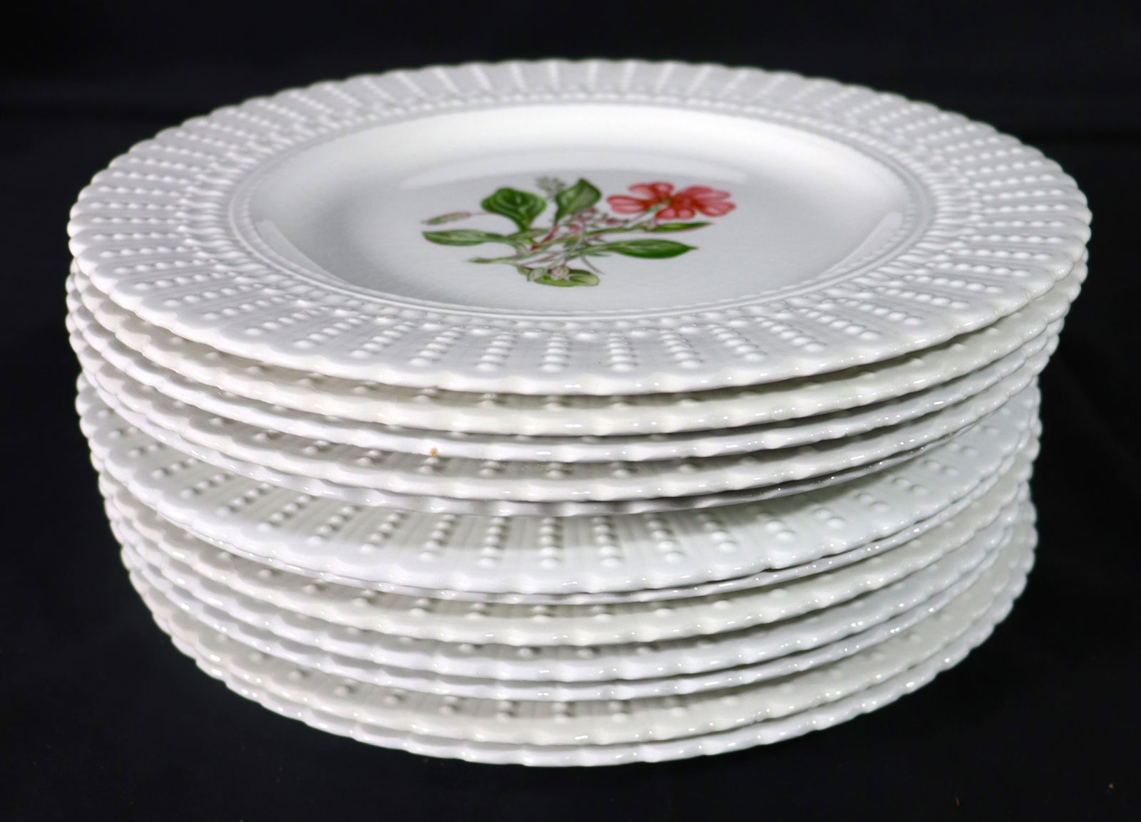 12 X Dinner Plates Norbury by Royal Cauldon, Floral, Embossed (1 of 11)