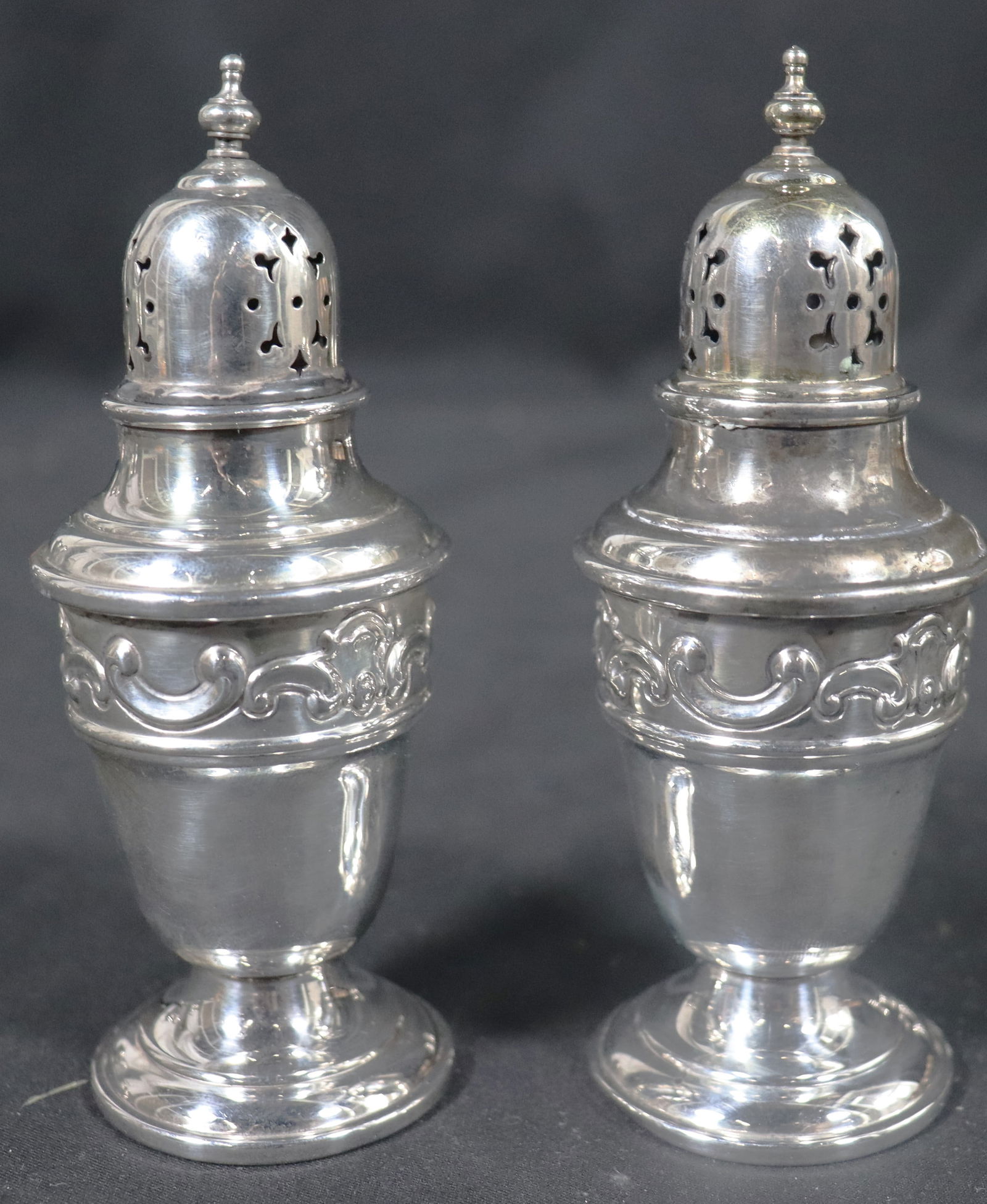 Pair of Gorham Sterling Silver salt & pepper shakers (1 of 7)