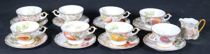 Vintage Teacups and saucers and one creamer pot