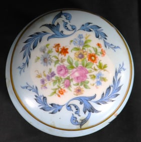 Limoges France porcelain trinket box Flowers acanthus leaves