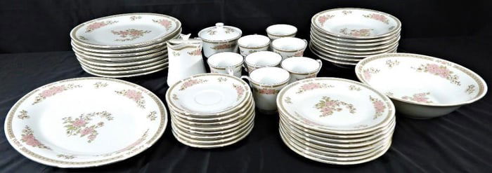 FAIRFIELDÂ Fine China Made in China,YUNG SHEN, porcelain partial set 43 pieces