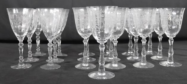 Vintage Clear Crystal Wine Glass, (19)