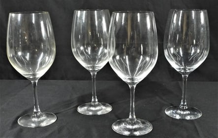 4 Wine Glasses