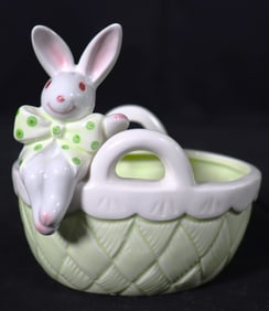 LEFTON BUNNY BASKET 1985