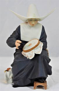 Algora Porcelain Religious Nun Figurine.: Algora Porcelain Religious Nun Figurine. # T 2123DIMENSIONS: Height 7 inch / 18 cm Length 4.50 inch / 11