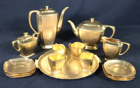 Vintage Pickard, Bavaria Porcelain Gold Gilt 15 Pieces Tea Service, 22k: Vintage Pickard, Bavaria&nbsp;Porcelain Gold Gilt 15 Pieces Tea Service, 22k&nbsp; DIMENSIONS Tray:&nbsp;&nbsp; &nbsp;Diameter: 9.90&nbsp;inch / 25,2 cm DIMENSIONS Saucers (6) Width:&nbsp; &nbsp;4.55