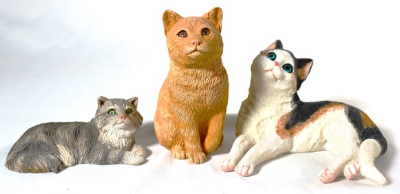 Three Vintage Cats figurine