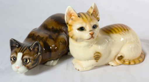 Two Vintage Cats Porcelain figurine from Japan