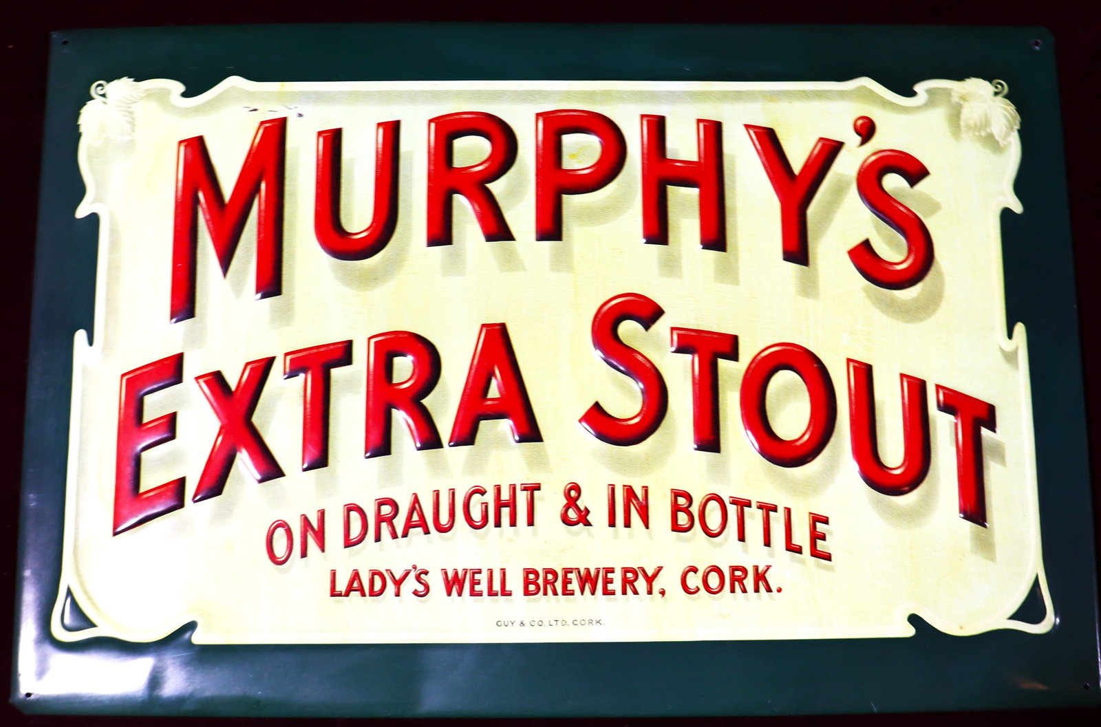 Vintage MURPHYS IRISH EXTRA STOUT Tin Metal Pub Sign (1 of 5)