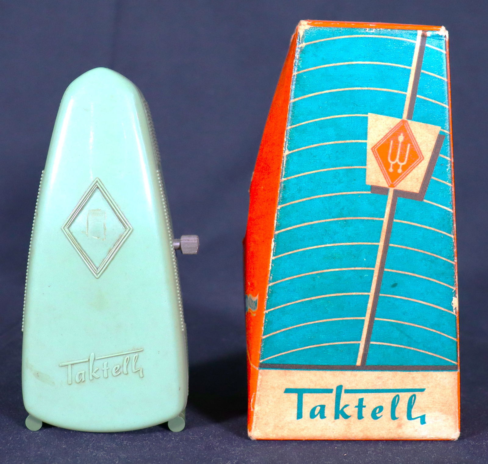 This vintage Taktell Wittner Prazision metronome was made in Germany, with its original box.