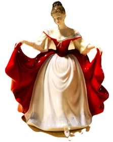 Vintage Porcelain figurine SARA by Royal Doulton.