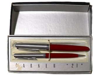 Vintage Parker "21" fountain pen and mechanical pencil set in its original box