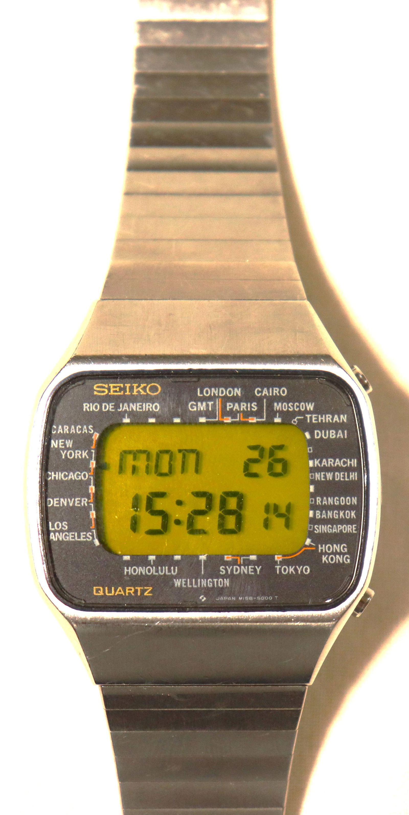 Vintage 1978 Seiko M158-5000 World Time LCD watch, often nicknamed the "Pan Am":  Vintage 1978 Seiko M158-5000 World Time LCD watch (Working), often nicknamed the "Pan Am "due to its popularity among airline pilots in the late 1970s.Can track the time and date