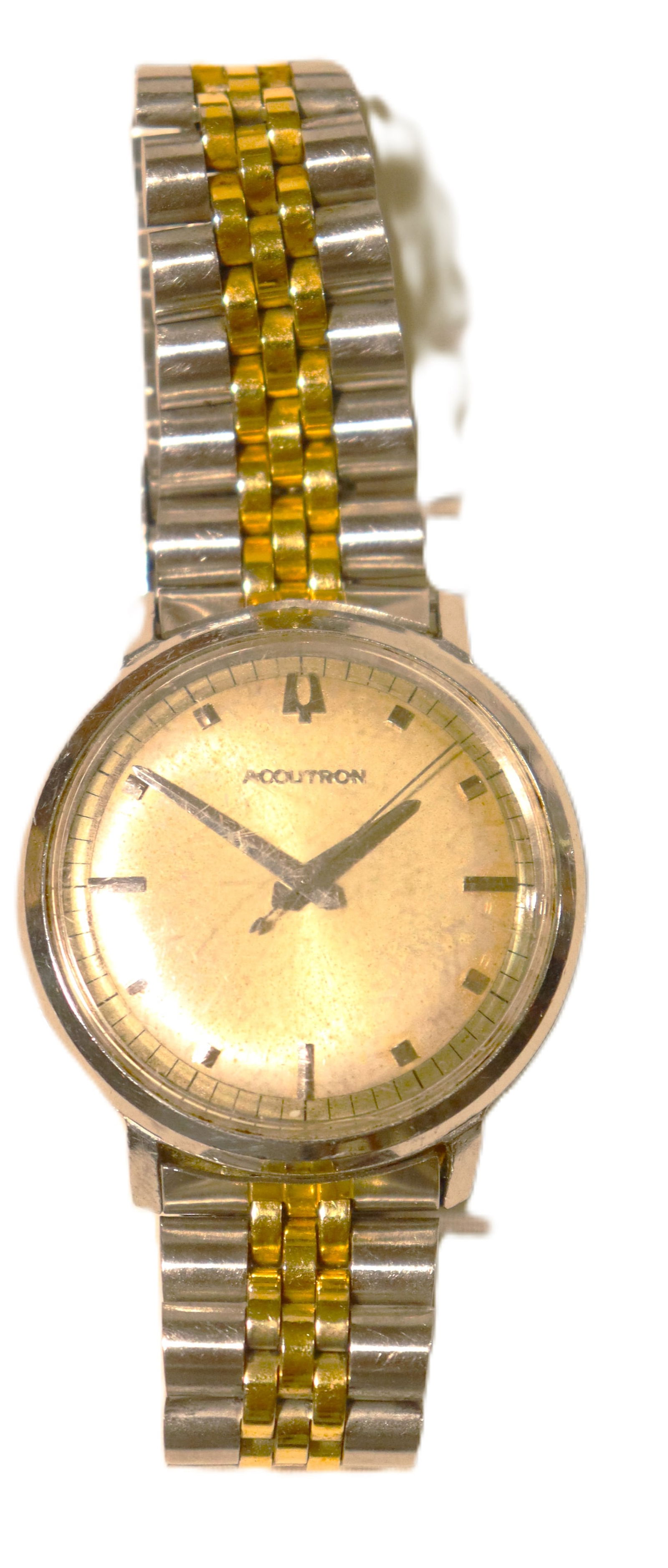 Vintage Bulova Accutron men's watch: Vintage Bulova Accutron men's watch (Need Service) It is a vintage model, likely from the 1960s or 1970s, identifiable by its tuning fork movement. The original Accutron models were produced