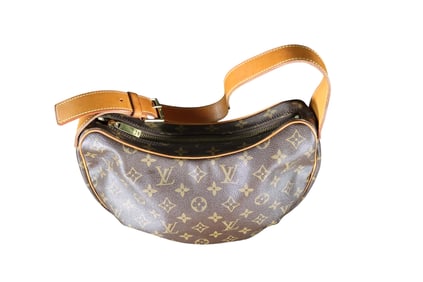 LOUIS VUITTON Monogram Croissant