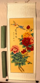 Chinese Handing Scroll painting that depicts flowers and birds in the style of HUANIO HUA