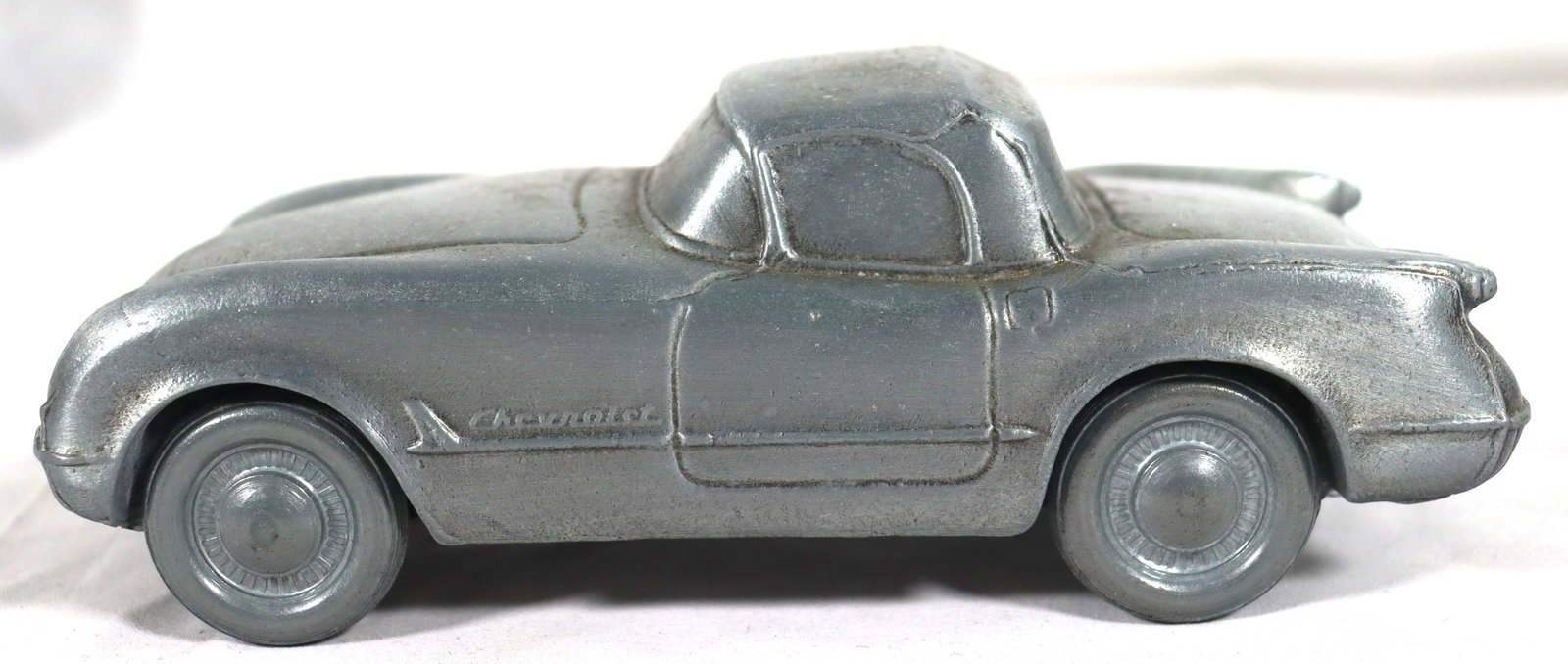 Vintage Banthrico 1953 Chevrolet Corvette metal coin bank. (1 of 6)