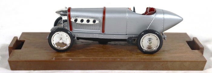 Vintage Brumm 1:43 scale diecast model of the 1909 Blitzen Benz race car.