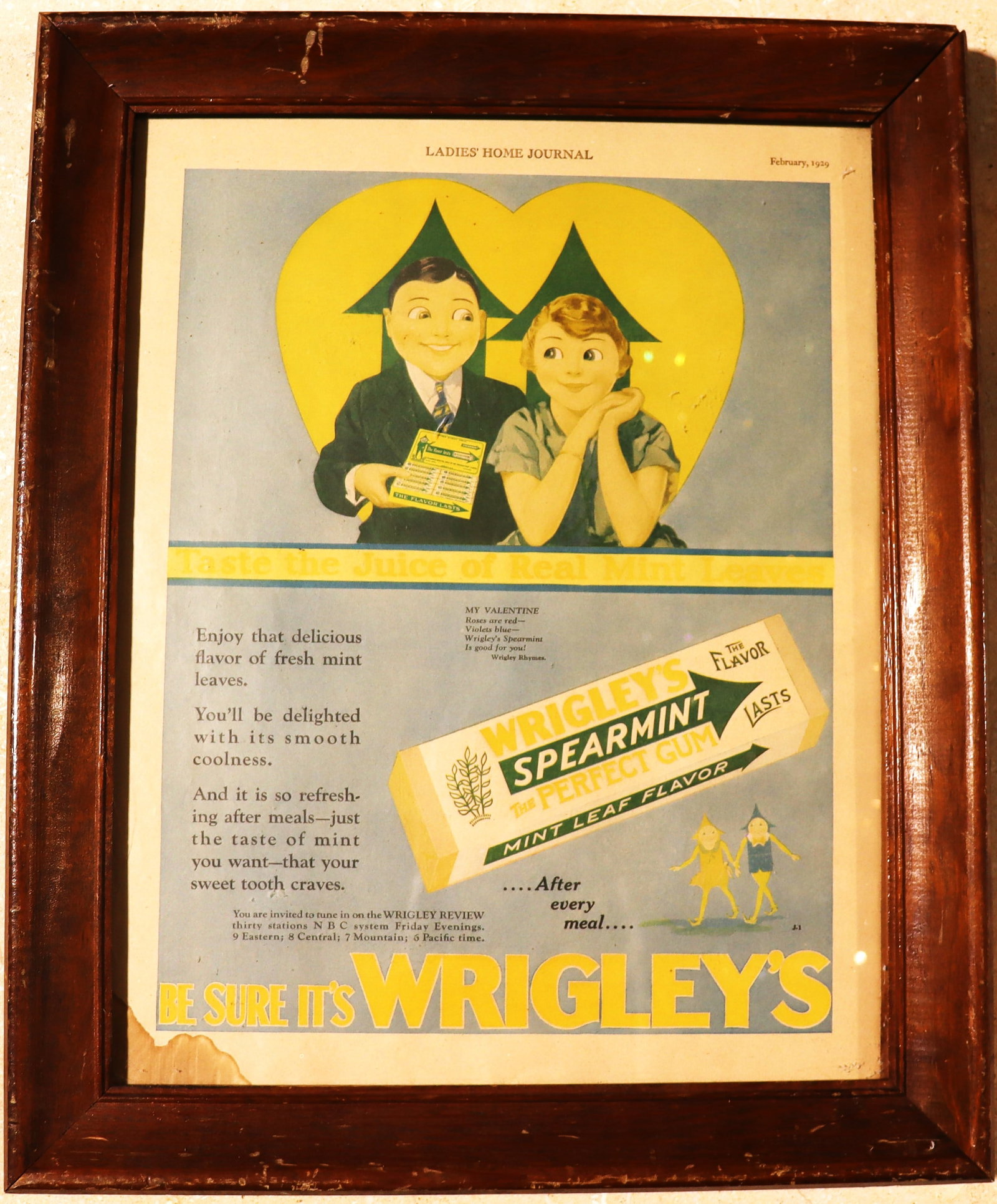 Framed Wrigley's Spearmint Chewing Gum advertisement from the February 1929 issue of Ladies' Home:  Framed Wrigley's Spearmint Chewing Gum advertisement from the February 1929 issue of Ladies' Home Journal. DIMENSIONS with Frame: Height: 16.50 inch / 42 cm 