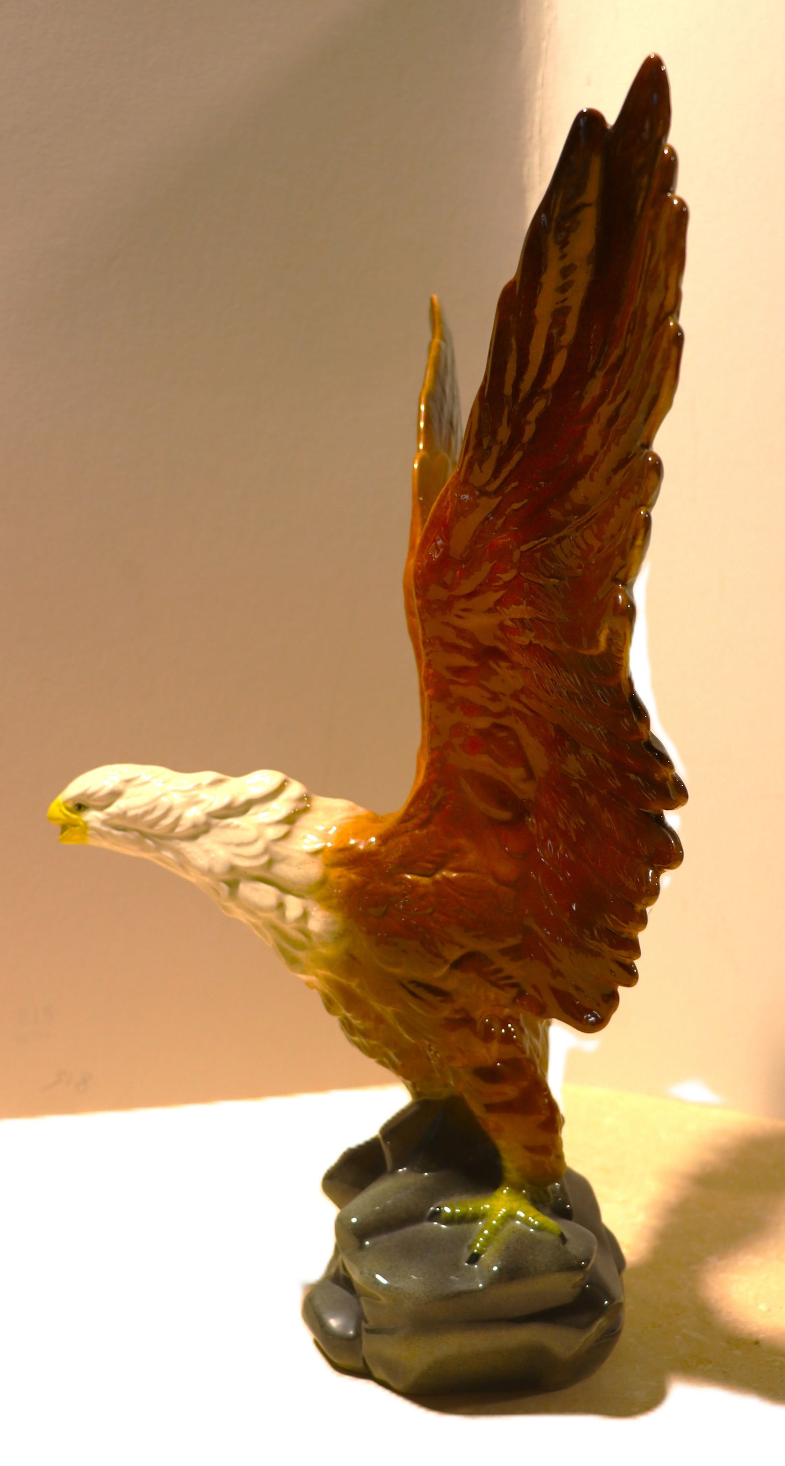 Vintage ceramic bald eagle figurine - 3