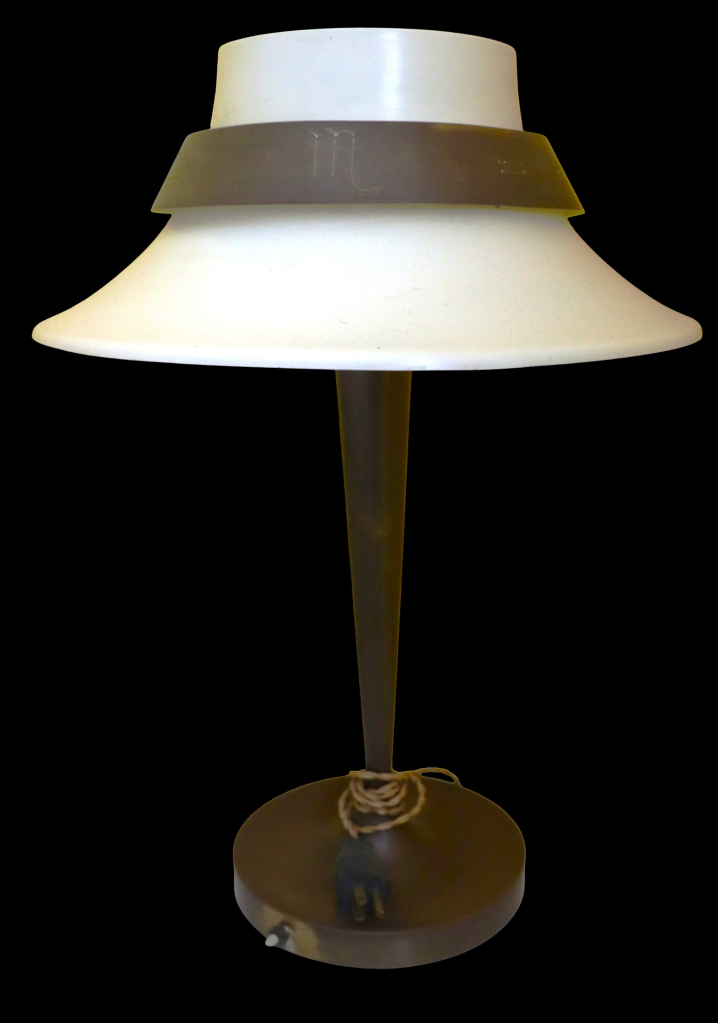 Art Deco Zodiac Desk Light or Table Lamp by Jean Perzel France: Exceptional Art Deco Zodiac Desk Light or Table Lamp by Jean Perzel France Art Deco desk light or table lamp with zodiac signs, comes with a brass ring with perforated zodiac signs where the ligh