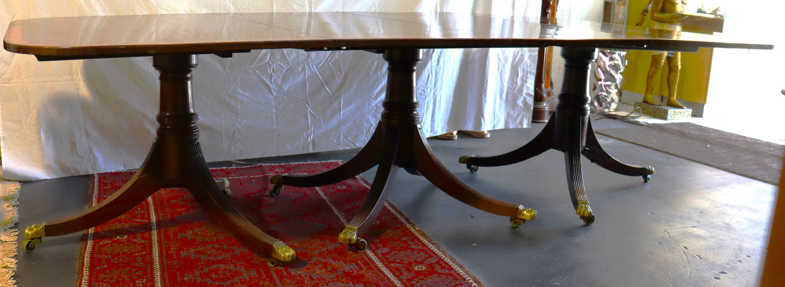 Three Pedestals English Dining Table - 12