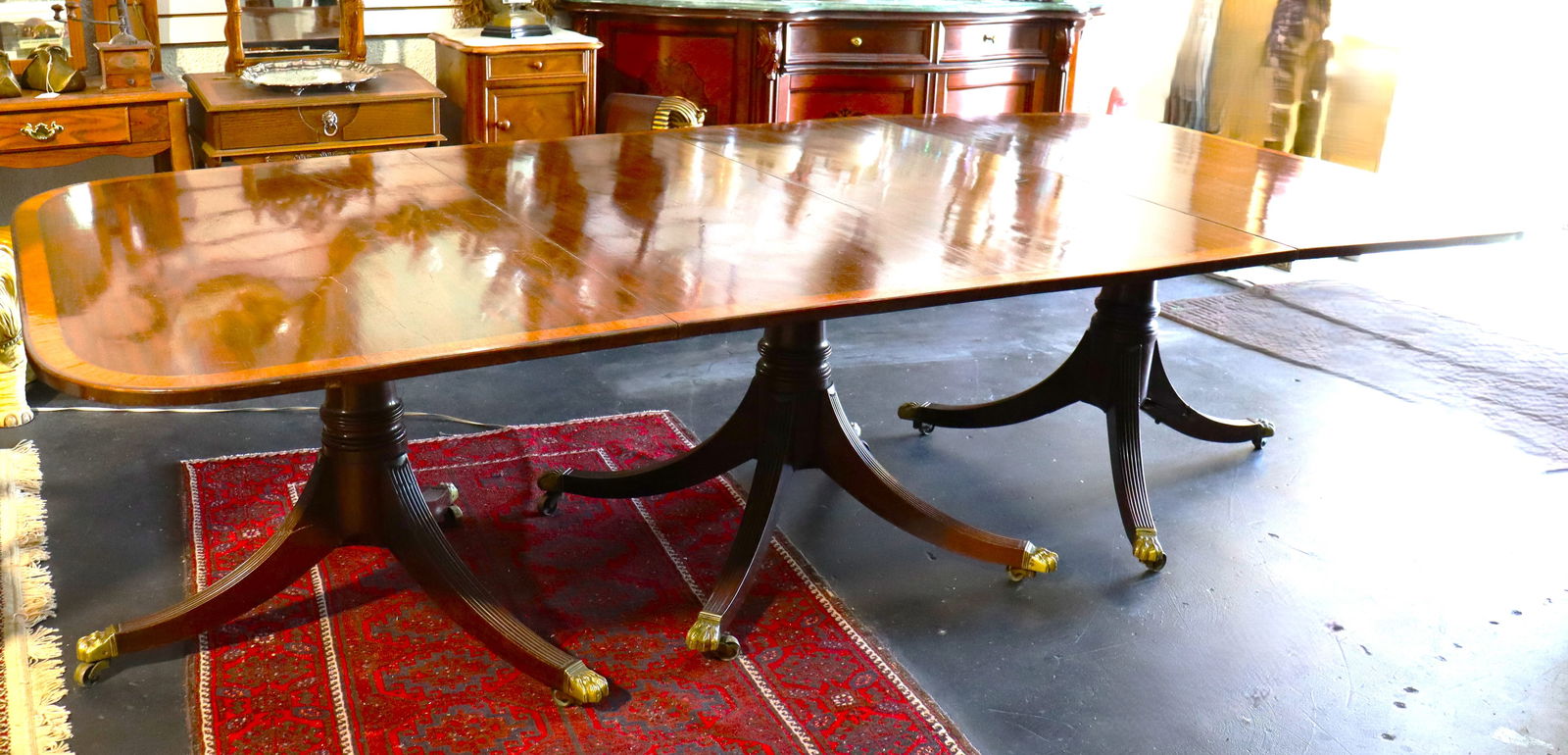 Three Pedestals English Dining Table - 7