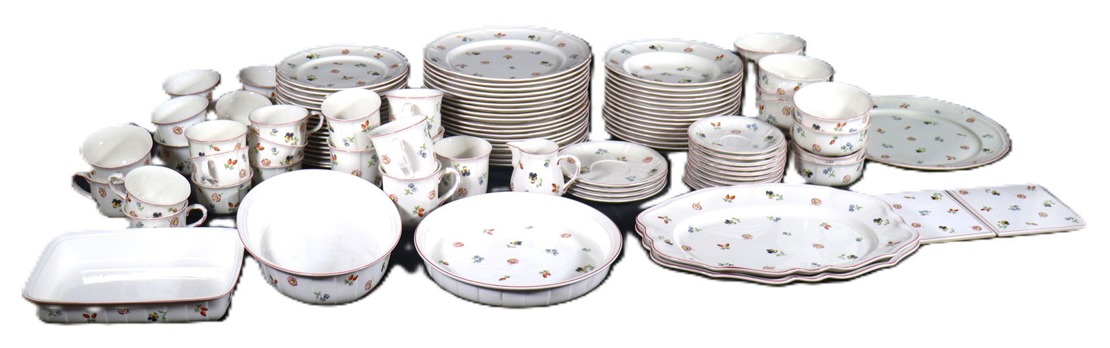 107 pieces Villeroy and Boch "Petite Fleur" Pattern Partial Porcelain Dinnerware Service (1 of 16)