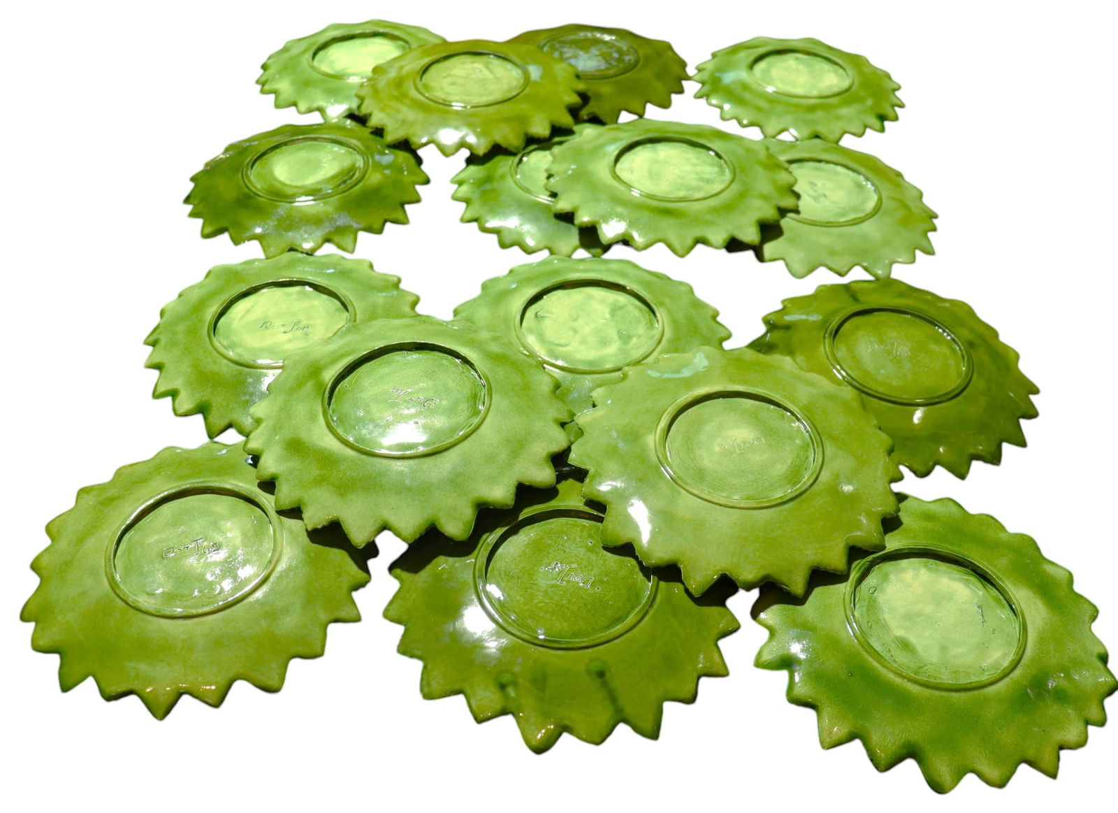 16 x Pineapple leaf plates - 6