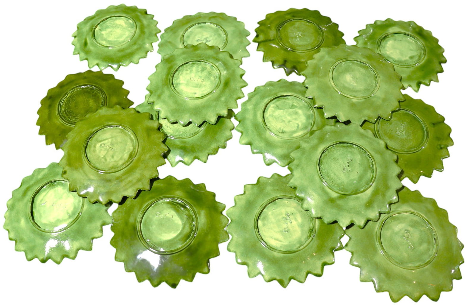 16 x Pineapple leaf plates - 8
