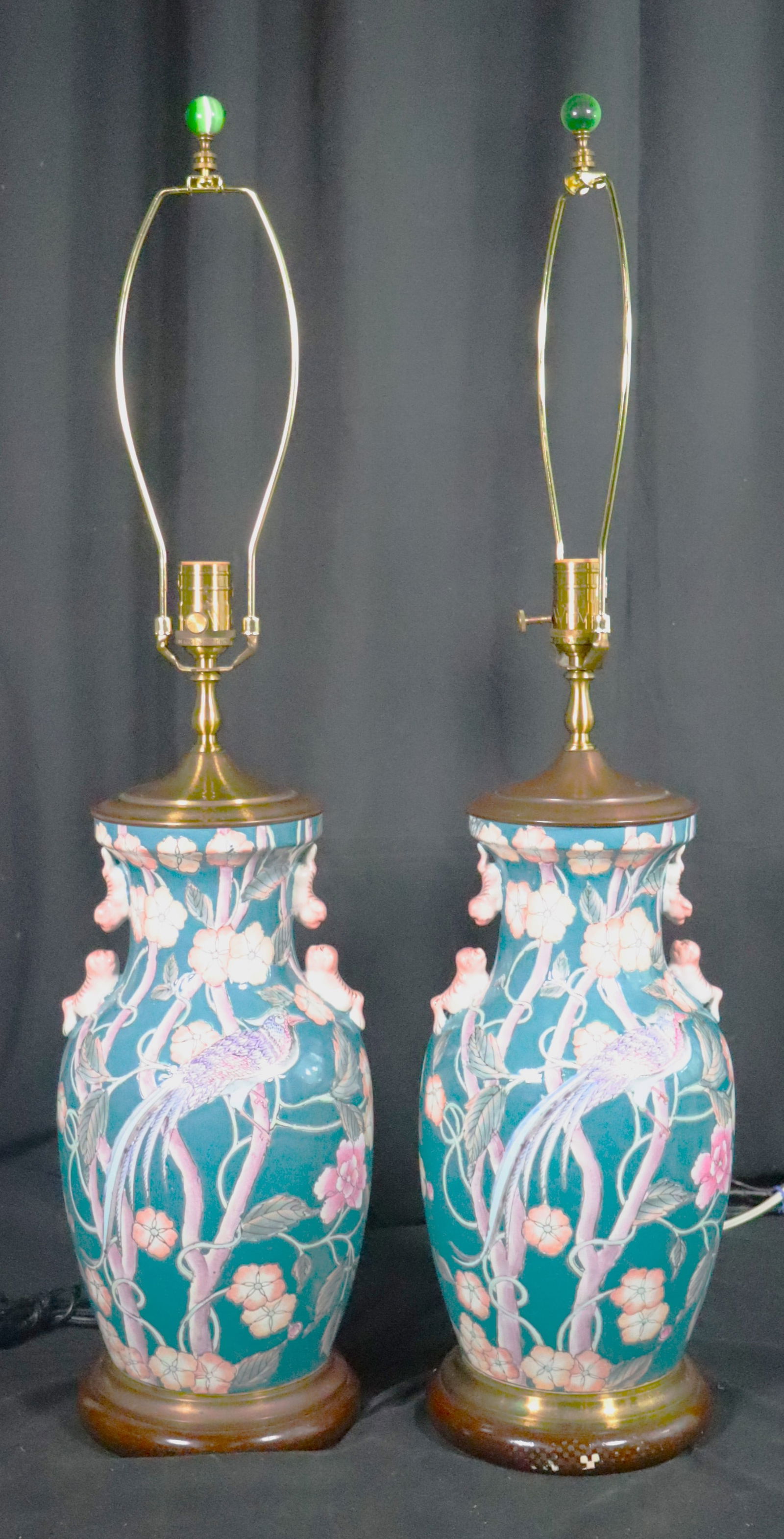 Pair of Vintage Chinese Style wildwood Lamps: Pair of Vintage Chinese Style wildwood Table Lamps, etched Bird on the vine DIMENSIONS Total: Height: 34.25 inch / 87 cm DIMENSIONS: Height 16.50 inch / 42 cm 