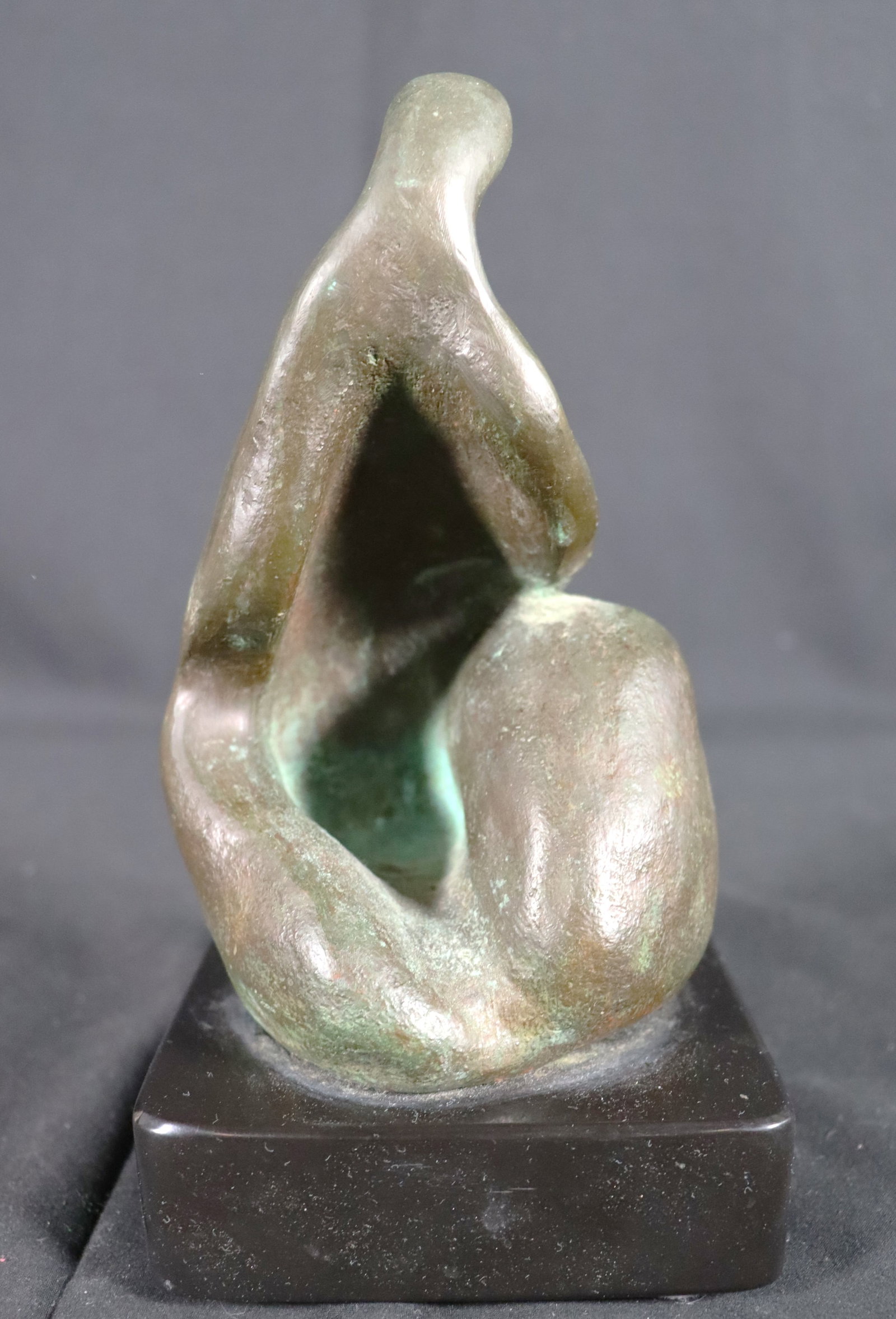 Abstract sculpture bronze signed, Untitled: Abstract sculpture bronze signed, Untitled DIMENSIONS: Height: 7.25 inch / 18,5 cm Length: 3.90 inch /