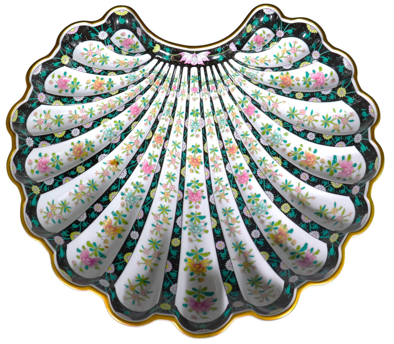 HEREND 'BLACK DYNASTY' PORCELAIN SHELL DISH: HEREND 'BLACK DYNASTY' PORCELAIN SHELL DISH DIMENSIONS: Height: 4.30 inch / 11 cm Length: 16.30 &