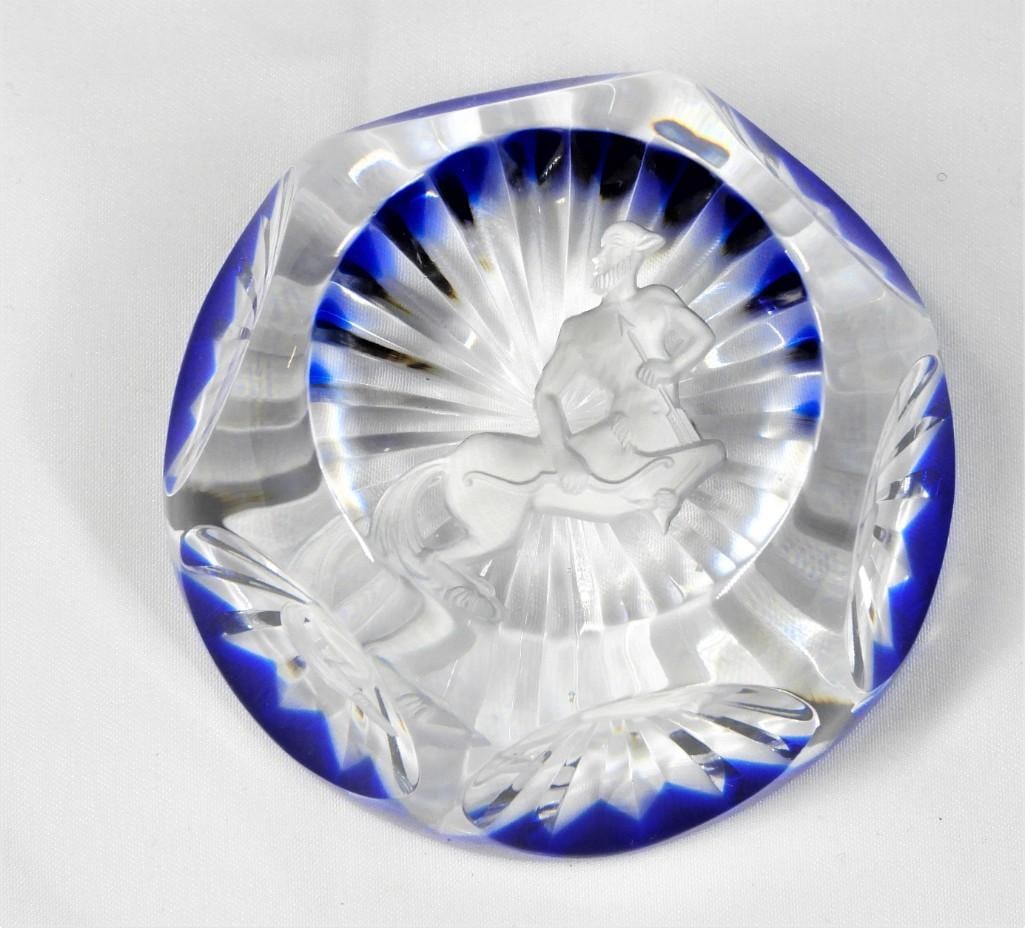 Paperweight with Sagittarius zodiac symbol from Baccarat: Paperweight with zodiac symbol from Baccarat, signed with acid stamp Diameter 2 1/2 inches 