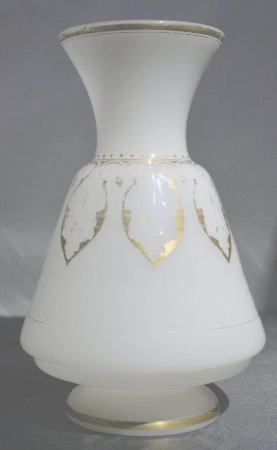 Antique French Opaline Vase, 19th Century: Beautiful Antique French Opaline Vase 19th Century DIMENSIONS: Height: inch / cm Top