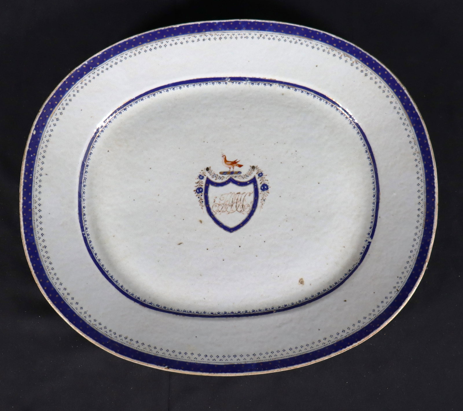 Chinese Export Porcelain Platter, Armorial Porcelain Dish: Chinese Export Porcelain Platter, Armorial Porcelain Dish DIMENSIONS: Height: 1.50 inch / 4 cm Length 16 inch 