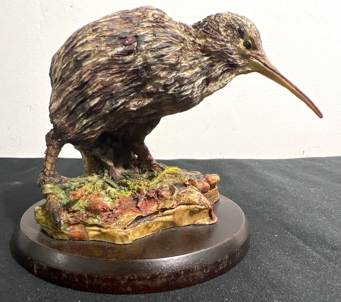 Vintage Resin Kiwi Bird by Rick Lendis New Zealand (1 of 6)