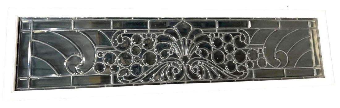 Victorian Style-Stained Glass Window: Victorian Style-Stained Glass Window DIMENSIONS: Height 19.50 inch / 49,5 cm Length 75.25