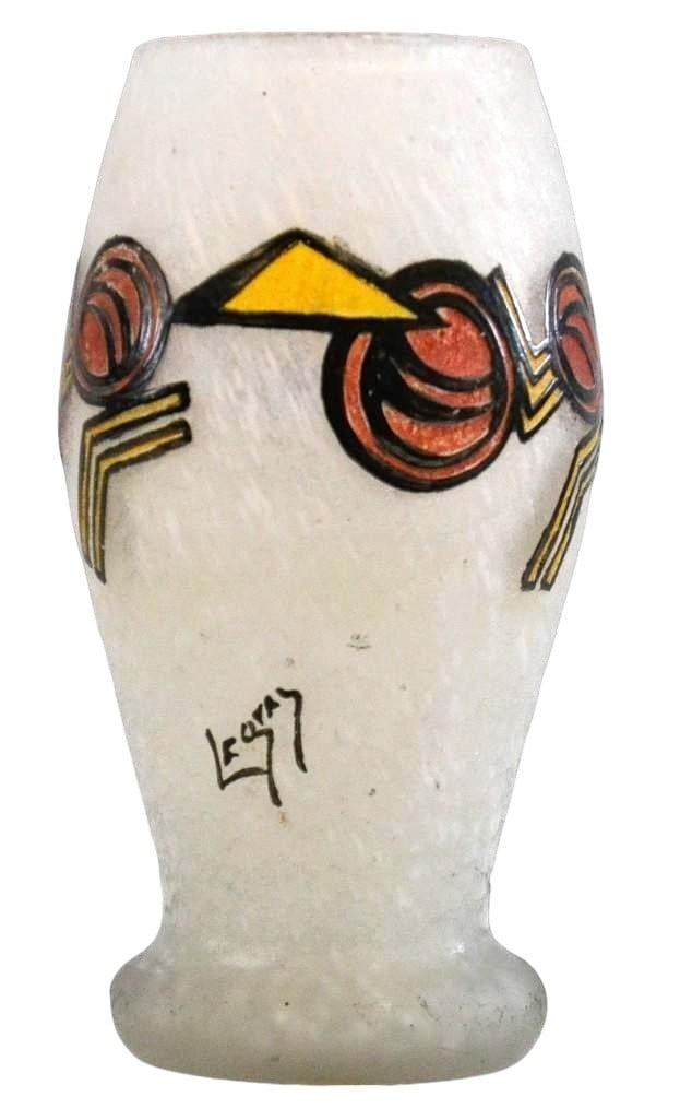 "Legras Vase Art Deco" Vase en verre marmoreen .: "Legras Vase Art Deco"Francois-theodore Legras (1839-1916) Vase en verre marmoreen . Decor geometrique degage et peint . Dimensions: Height 8 inches (20,5 cm) Shipping: Basel Auction House w