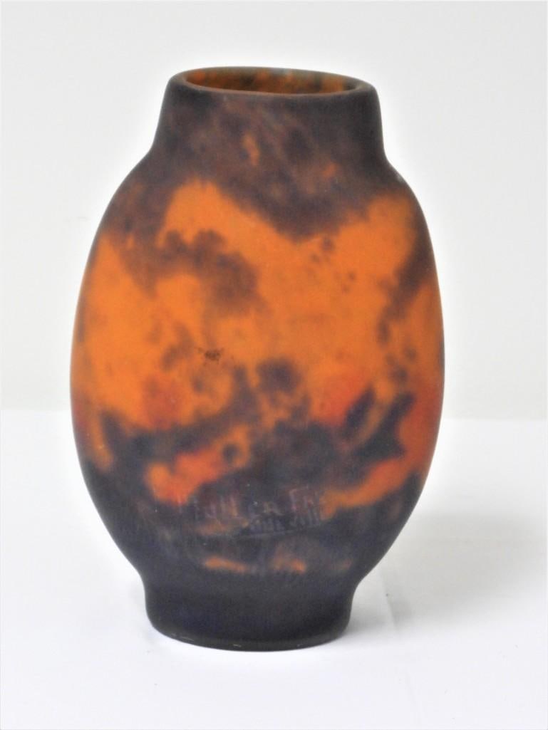 Antique French Art Nouveau glass vase crafted by Muller Frères in Lunéville, France, around 1900. (1 of 10)