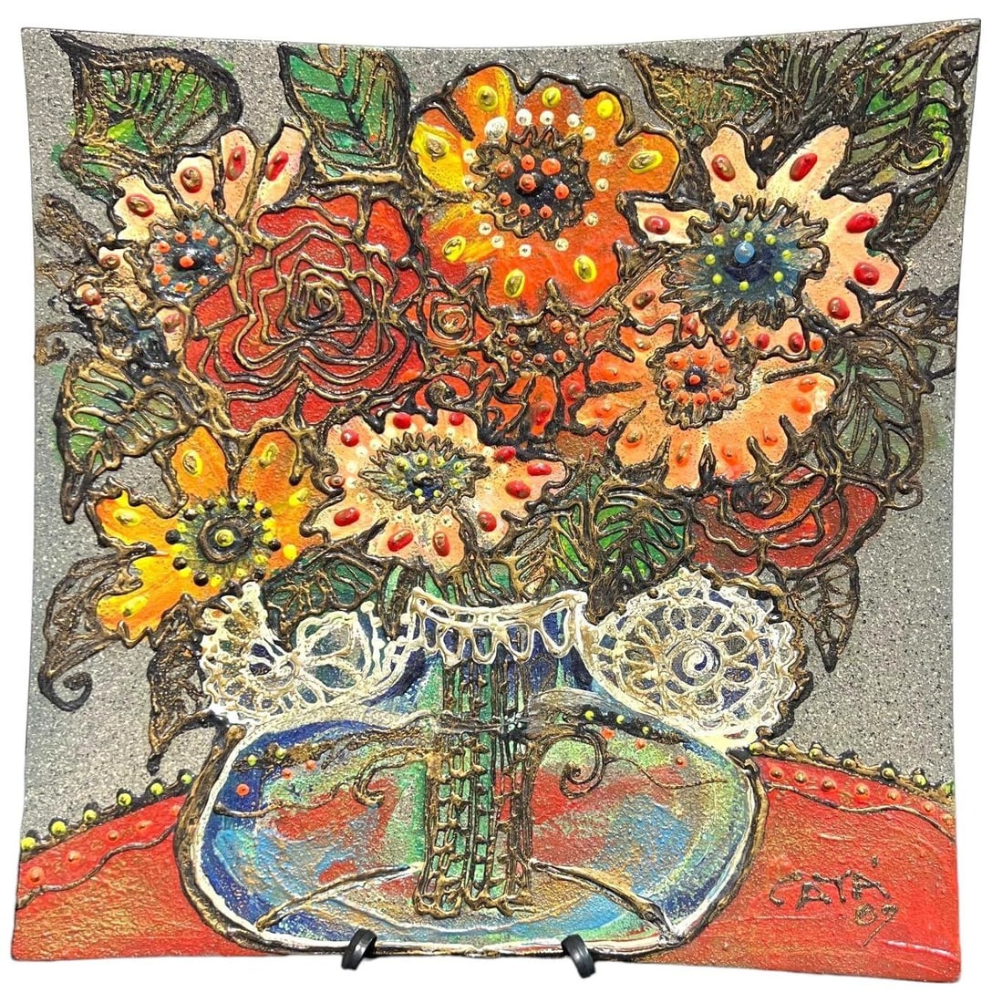 Hector Cata 2009 Signed Mixed Media Textured Flor: This unique artwork is a signed mixed media plate by the artist Cata, dated 2009. The piece features a vibrant floral still life composition, rendered with significant textural depth and dimension. Ut