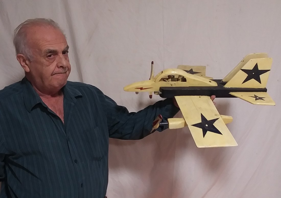 Wooden Folk art airplane: Painted folk art airplane
