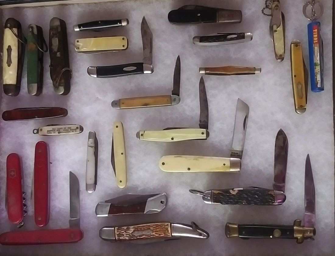 26 piece lot of pocket knives etc (1 of 1)