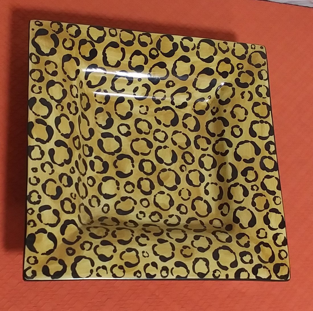 Laurie Gates Animal print centerpiece table bowl (1 of 2)