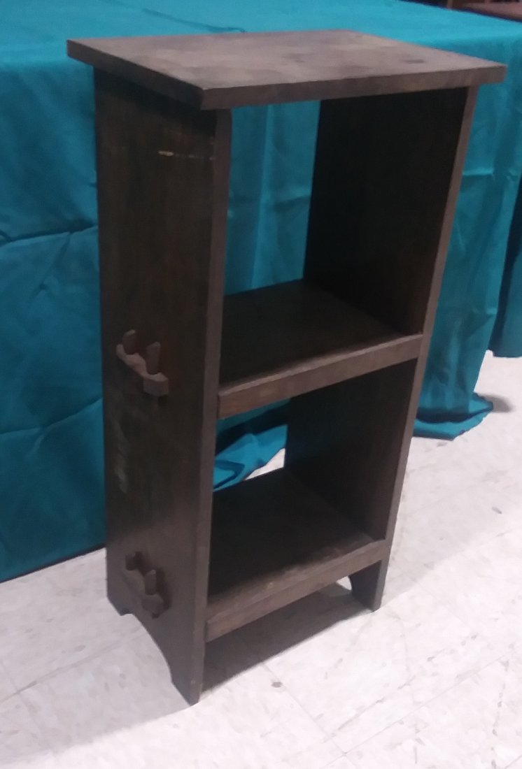 Small 2 shelf stand (1 of 2)